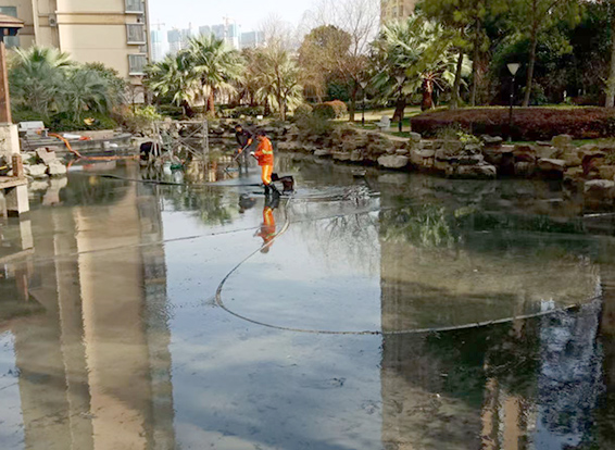 合肥景观池淤泥清理